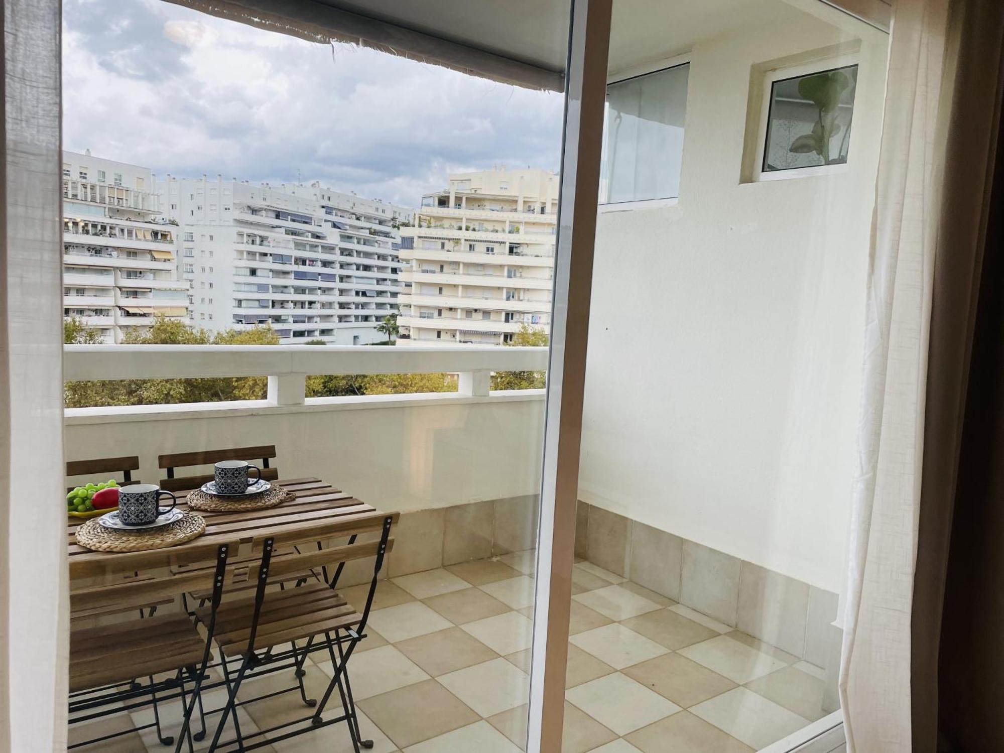 Sol De Con Vistas Al Mar, Piscina Y Cerca De La Playa Apartment Marbella