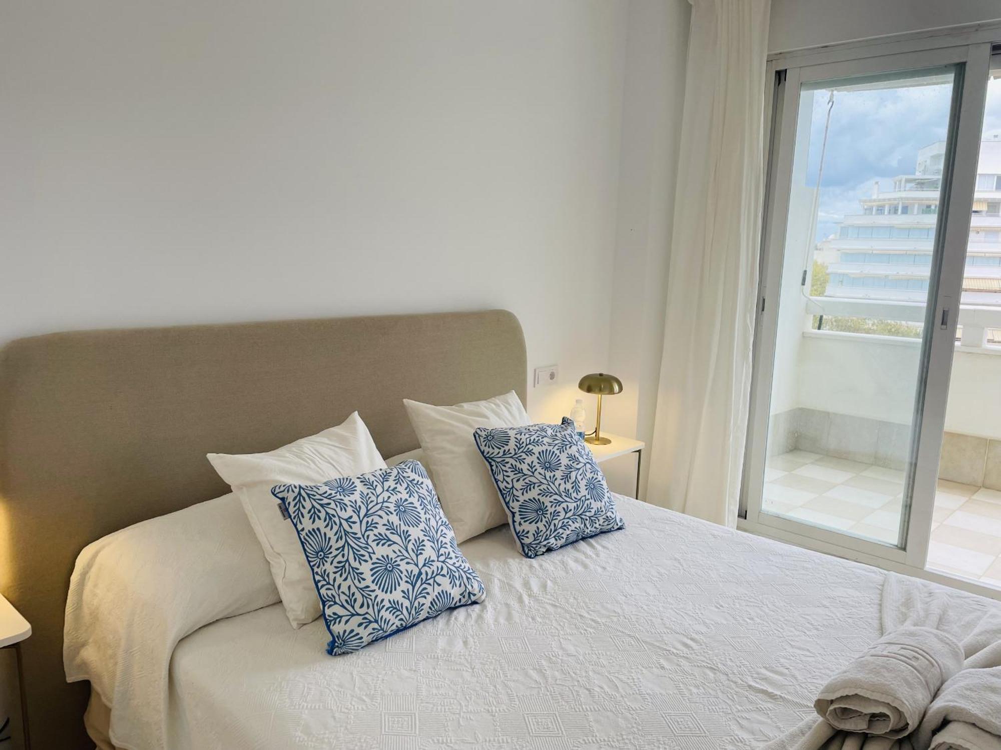 Apartment Sol De Con Vistas Al Mar, Piscina Y Cerca De La Playa Marbella